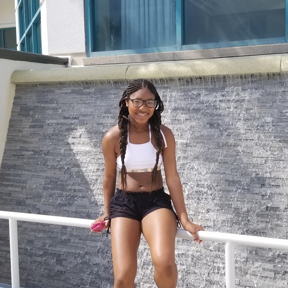 Meet your Posher, Sariyah - Picture 1 of 1